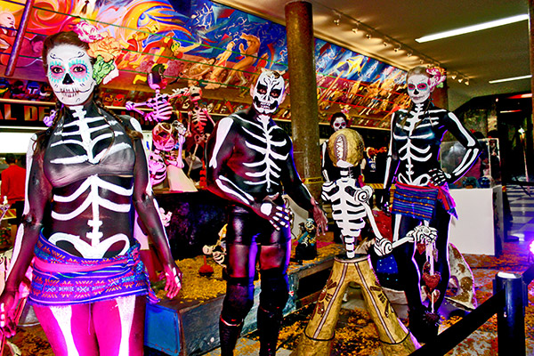 Celebra el Día de Muertos en la Arena México