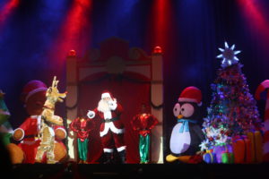 Show Santa Claus