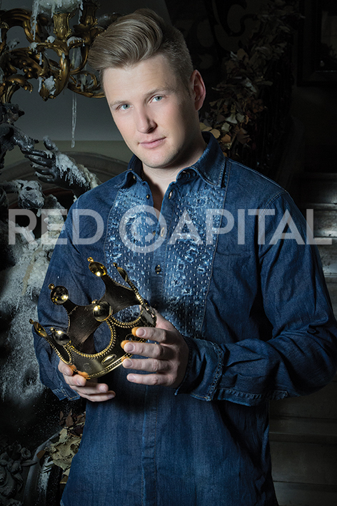 alexander acha red capital