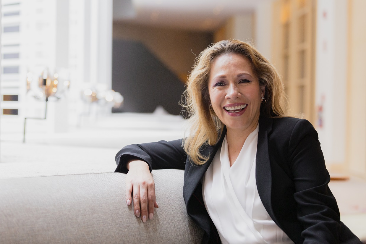 Cristina Cruz: “ni chairos ni fifís”