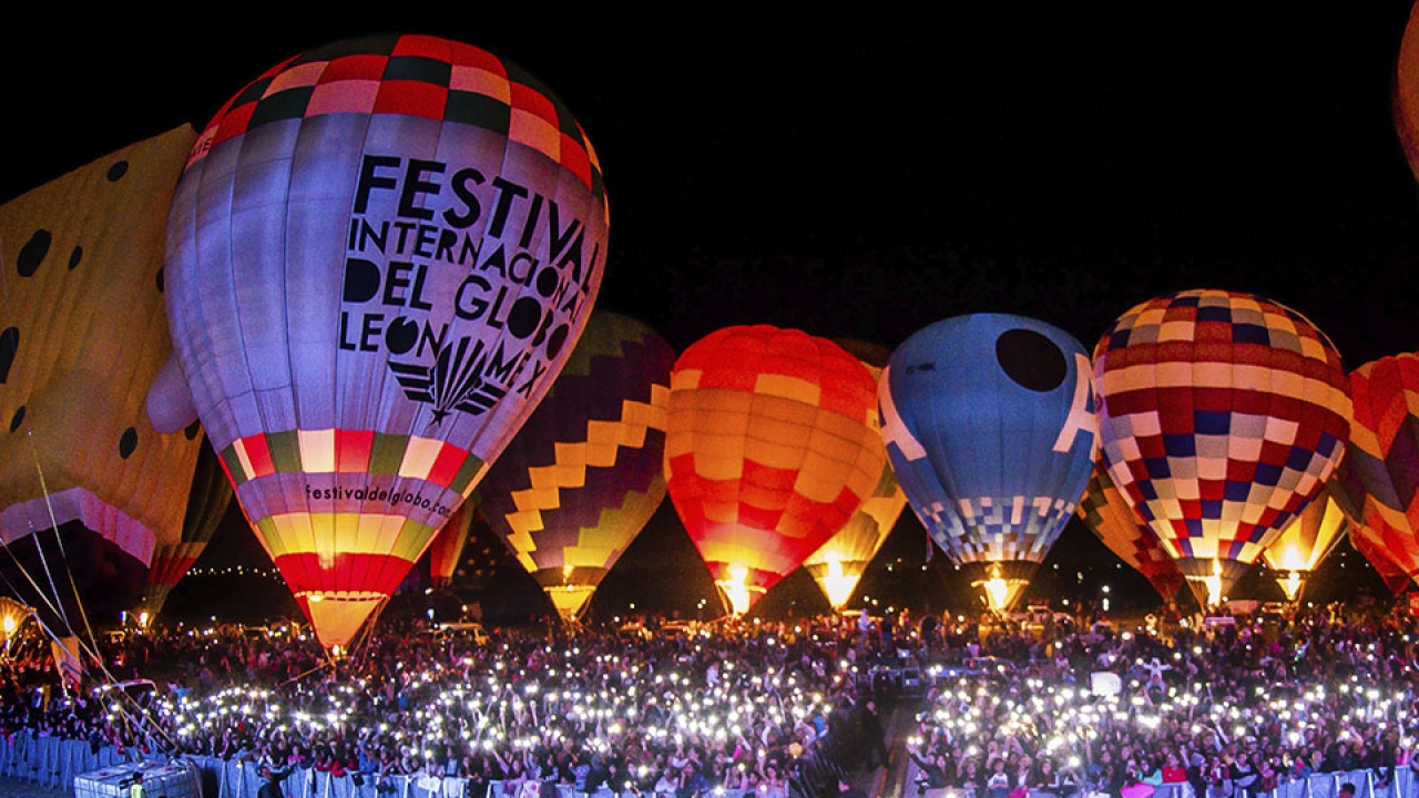 ¡Globos aerostáticos en el Zócalo!