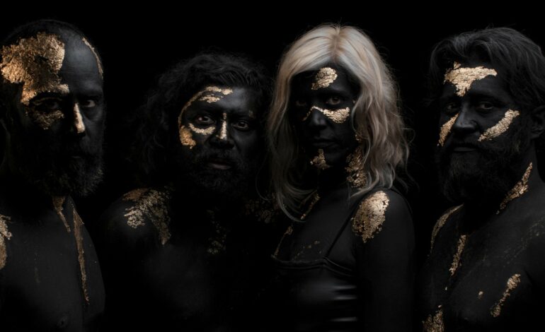 Menos Humanos inica 2023 con show en el foro Indie Rocks!
