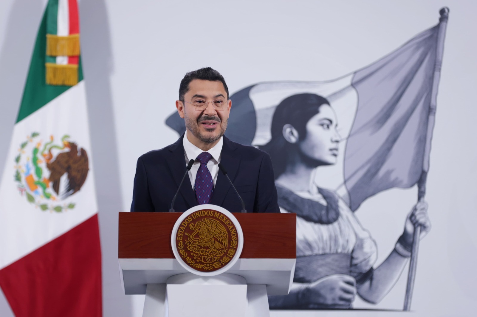 Martí Batres transforma al ISSSTE con justicia social y atención digna