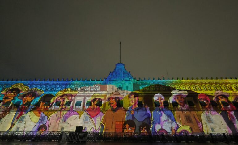 Última llamada para ver “Memoria Luminosa” en el Zócalo