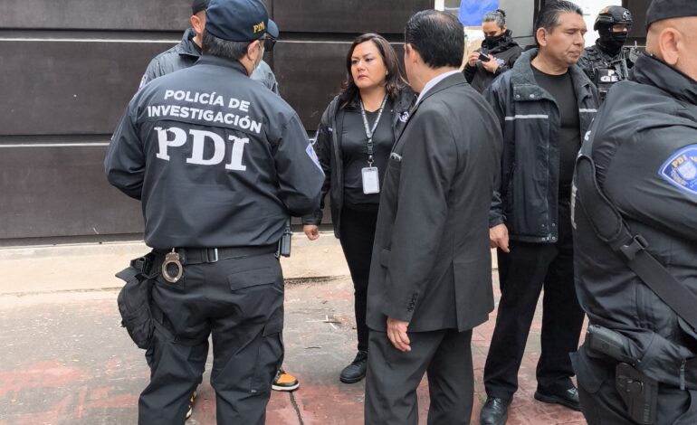 Denuncian abuso de autoridad durante cateo en oficinas de permisionarios del Metro