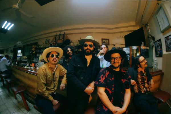 Virrey llega a Sala Sonora para presentar Alacránico, su nuevo álbum